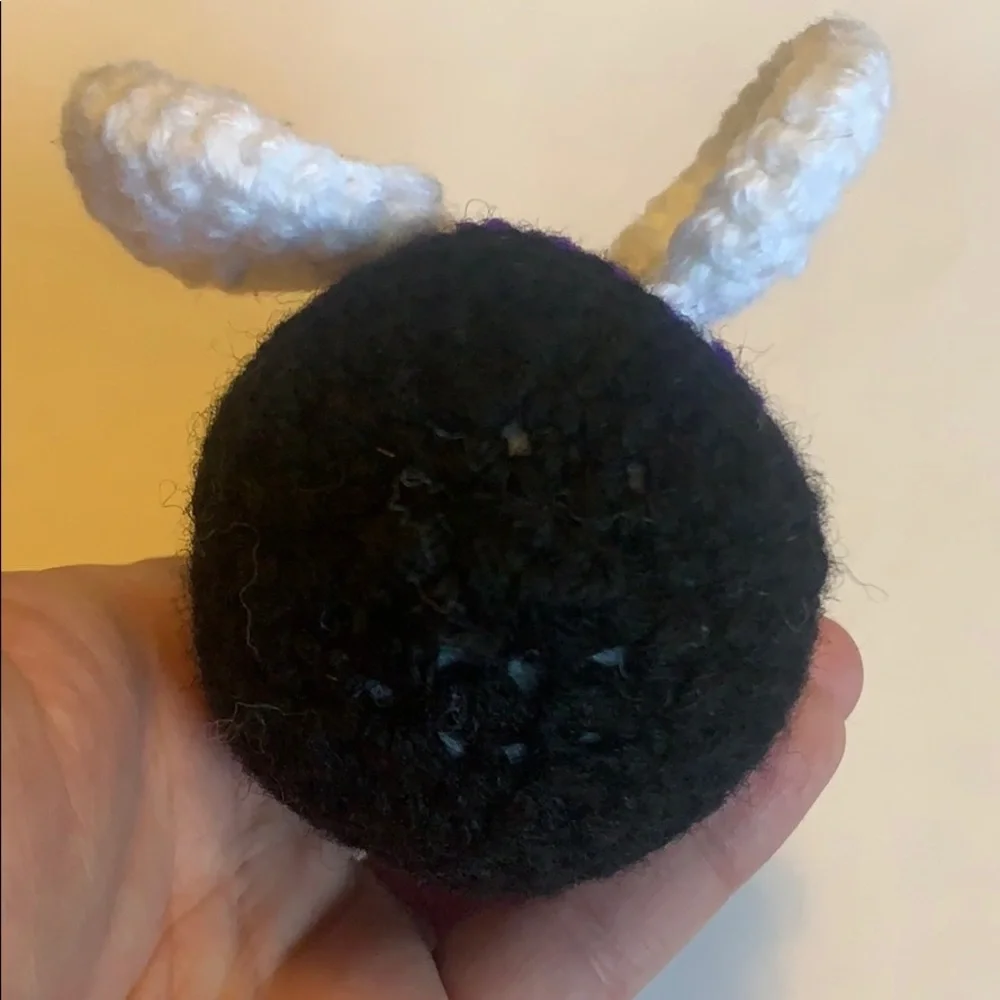 Made to order💖Non-binary pride bee plush crochet - Picture 4 of 8